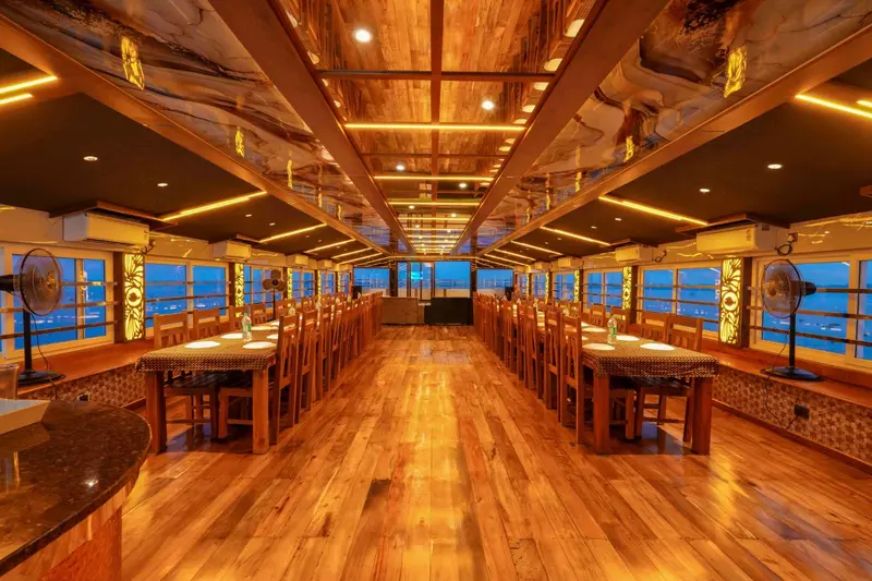Large houseboat dining hall seating big groups for events
